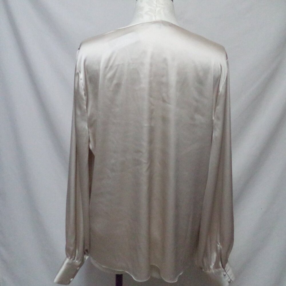 White House Black Market WHBM Satin cream top blouse NEW NWT Size Sz X-Large XL - Picture 9 of 14